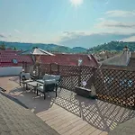Rooftop Proprety With Large Terrace & Stunning Views - Apartment Brasov