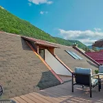 Rooftop Proprety With Large Terrace & Stunning Views - Brasov