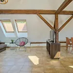 Apartment Rooftop Proprety With Large Terrace & Stunning Views - *