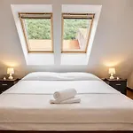 Rooftop Proprety With Large Terrace & Stunning Views -
