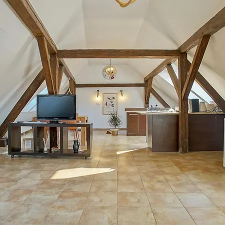 Rooftop Proprety With Large Terrace & Stunning Views - Apartman *