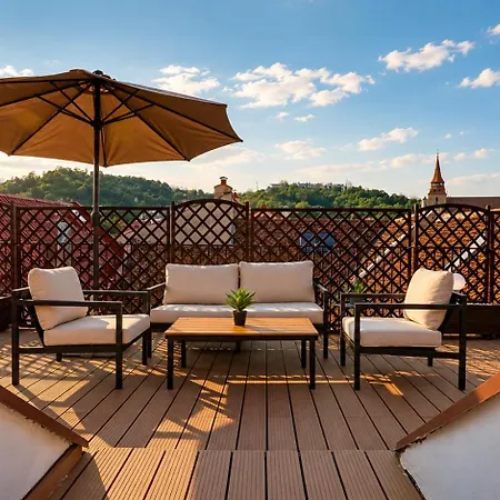 Apartment Rooftop Proprety With Large Terrace & Stunning Views - Brașov