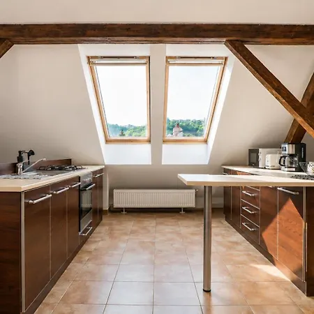 Rooftop Proprety With Large Terrace & Stunning Views - דירה *