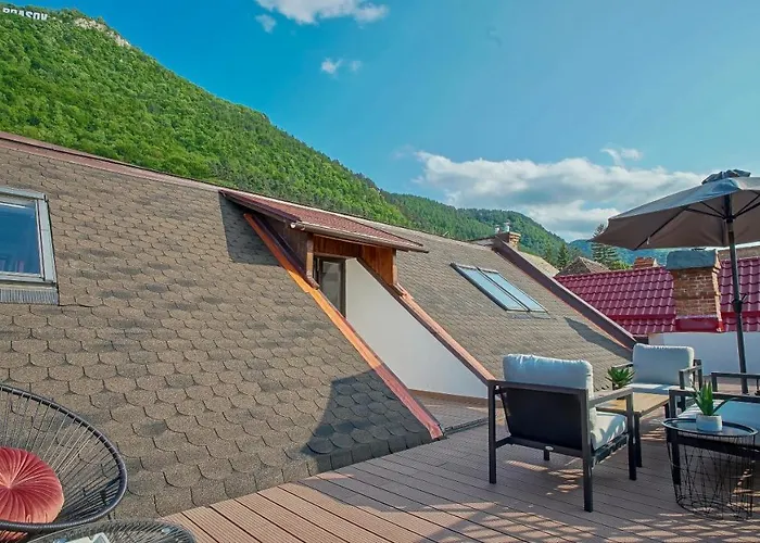 Rooftop Proprety With Large Terrace & Stunning Views - Brasov