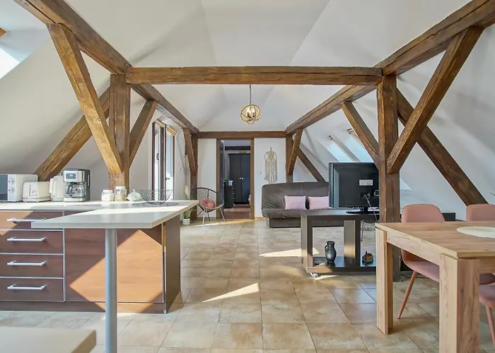 Rooftop Proprety With Large Terrace & Stunning Views - *